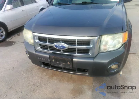 2011 Ford Escape Xlt z USA, uszkodzony, nr VIN 1FMCU0DG1BKC10246